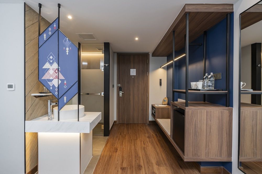 Centara Life Hotel Bangkok Phra Nakhon Superior Room, 2 Twin Beds 9