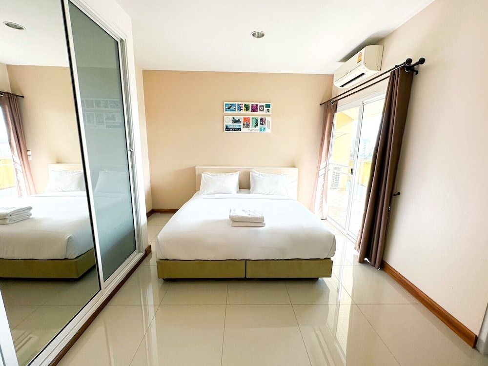 undefined The Island Resort 10