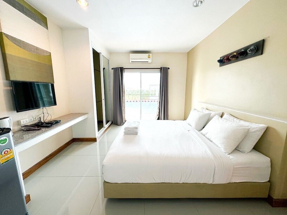 undefined The Island Resort 3