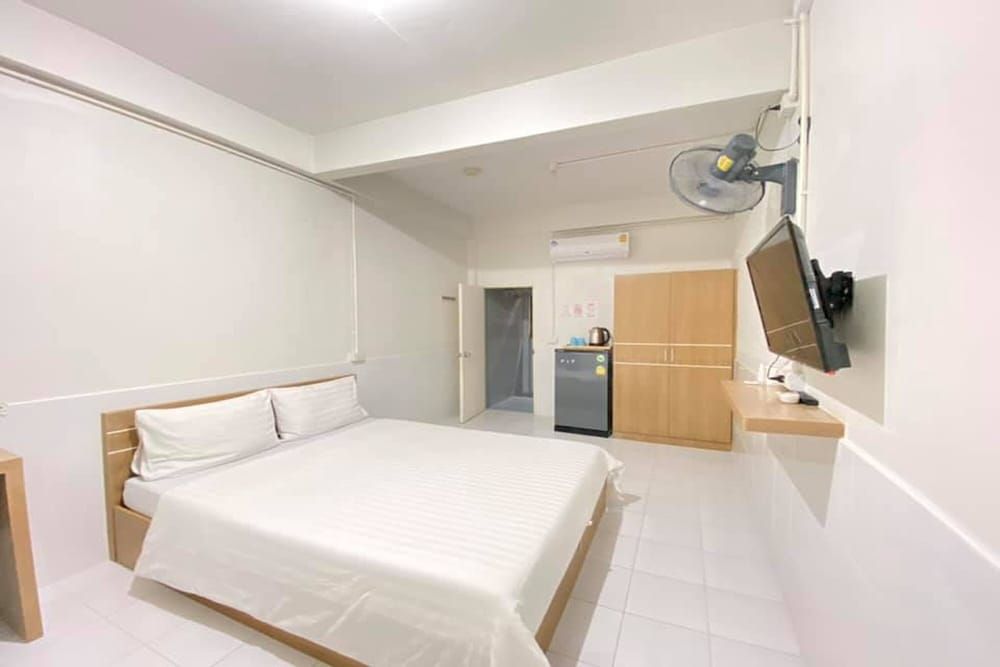 undefined Ze Residence Ram Intra 10