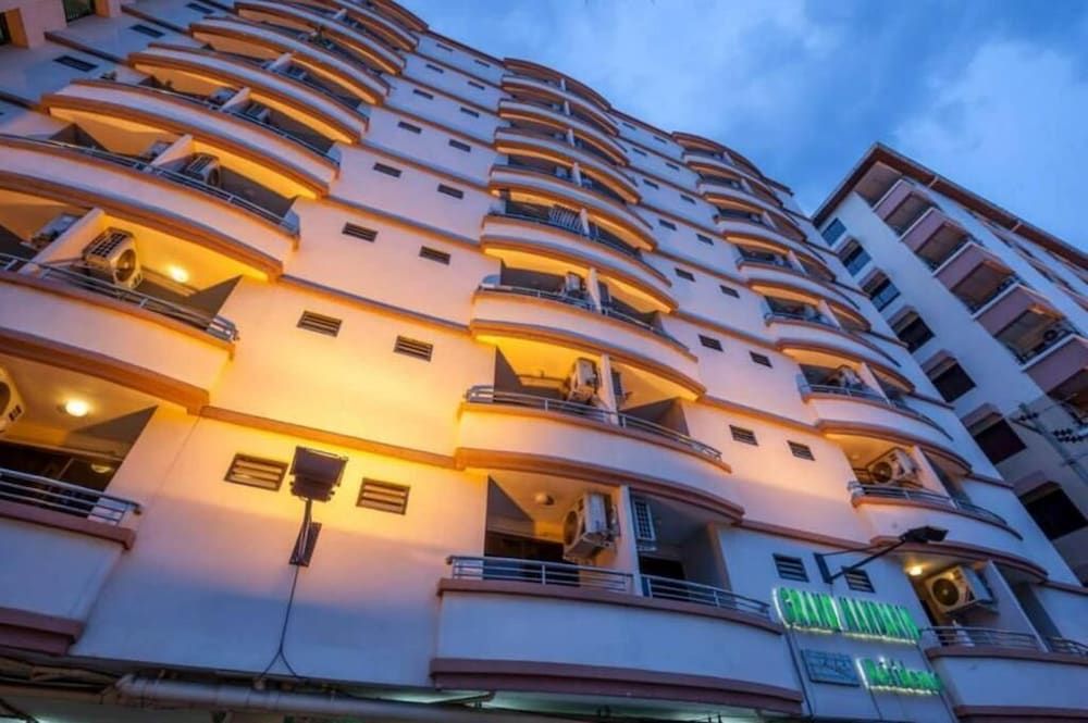 undefined GMR Grand Mandarin Residence