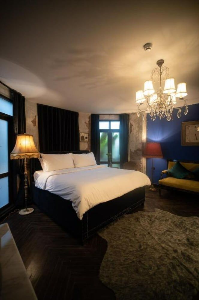 Junior Suite King Bed