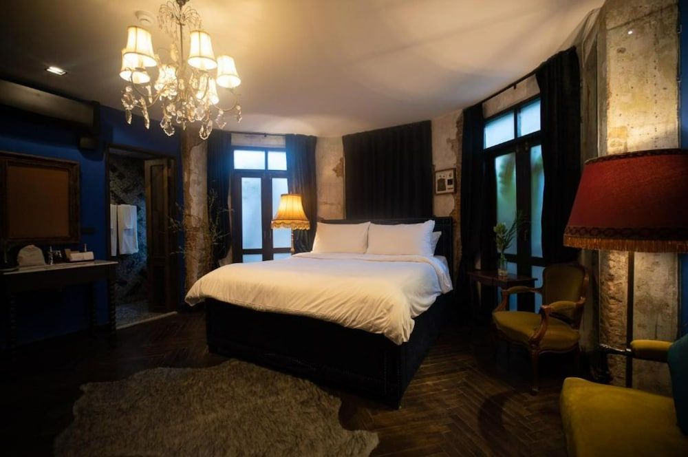 Junior Suite King Bed