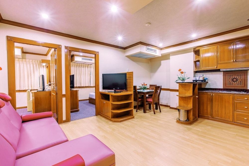 Varindavan Park Serviced Residences Family Suite