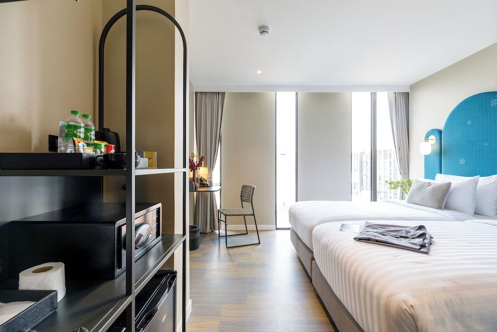 Benjarong Hotel Bangkok Standard Double Room 3