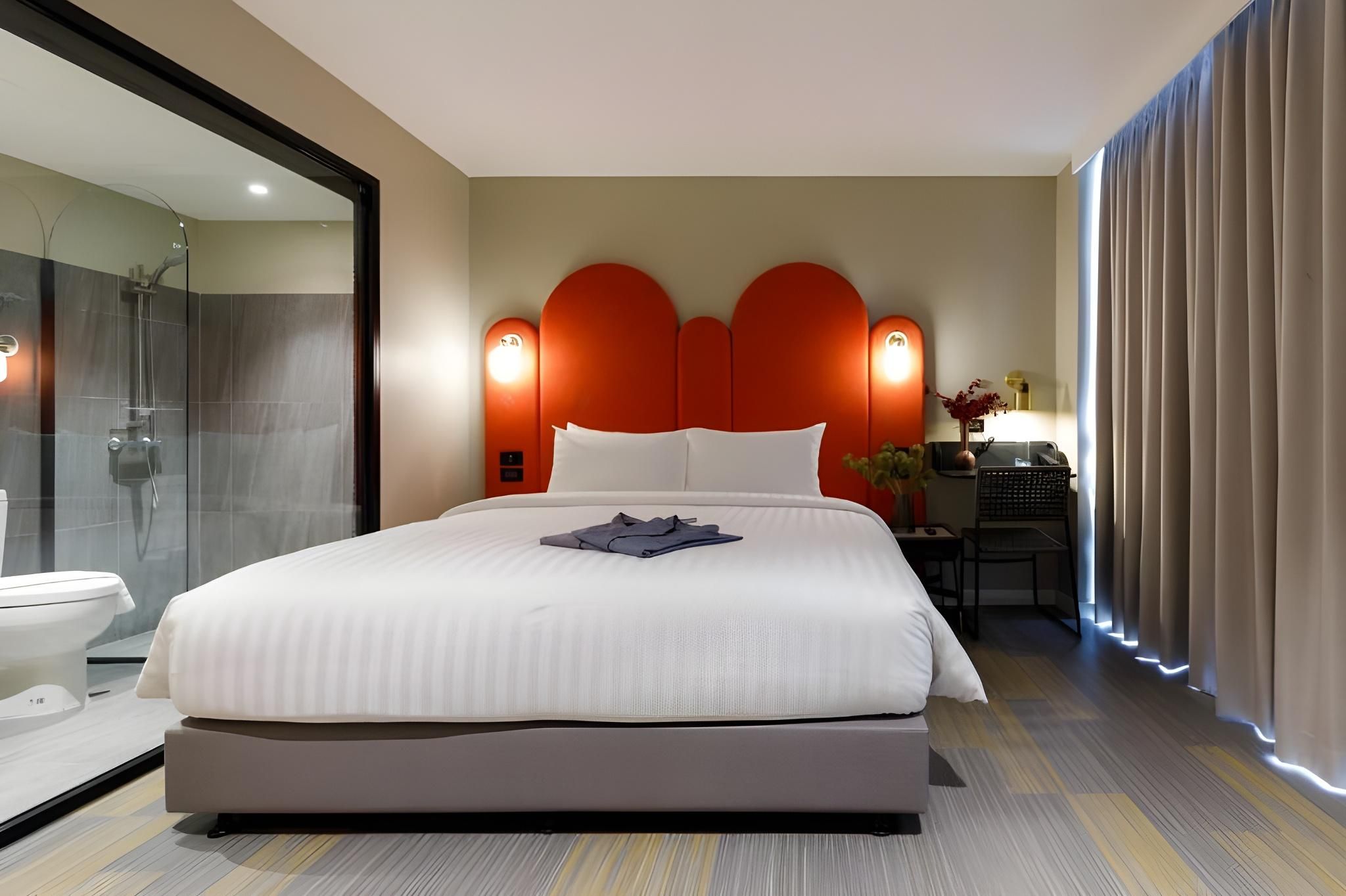 undefined Benjarong Hotel Bangkok 9