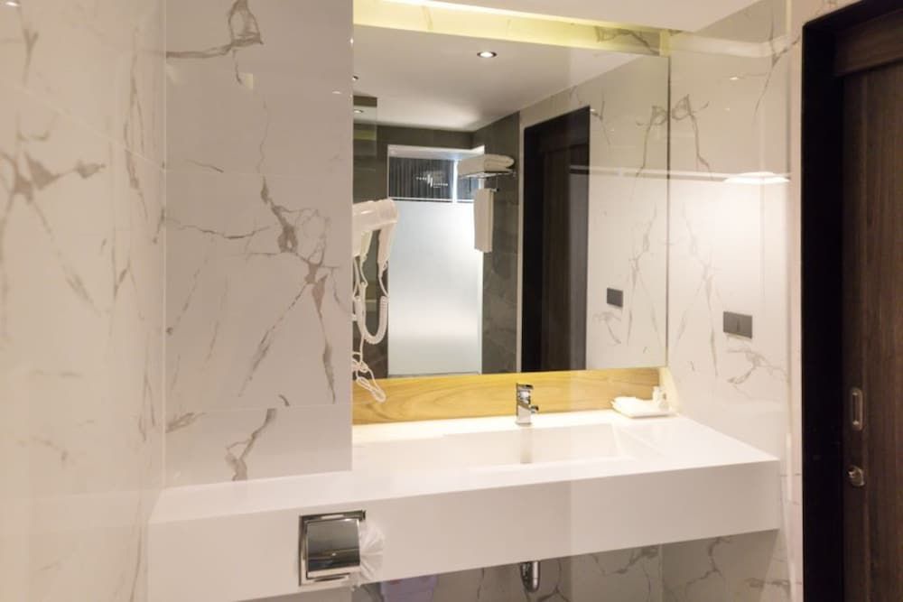 undefined Pure Eleven Hotel Bangkok 9