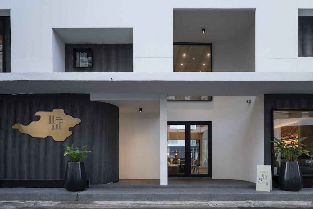 undefined Lilit Bang Lumphu Hotel 5