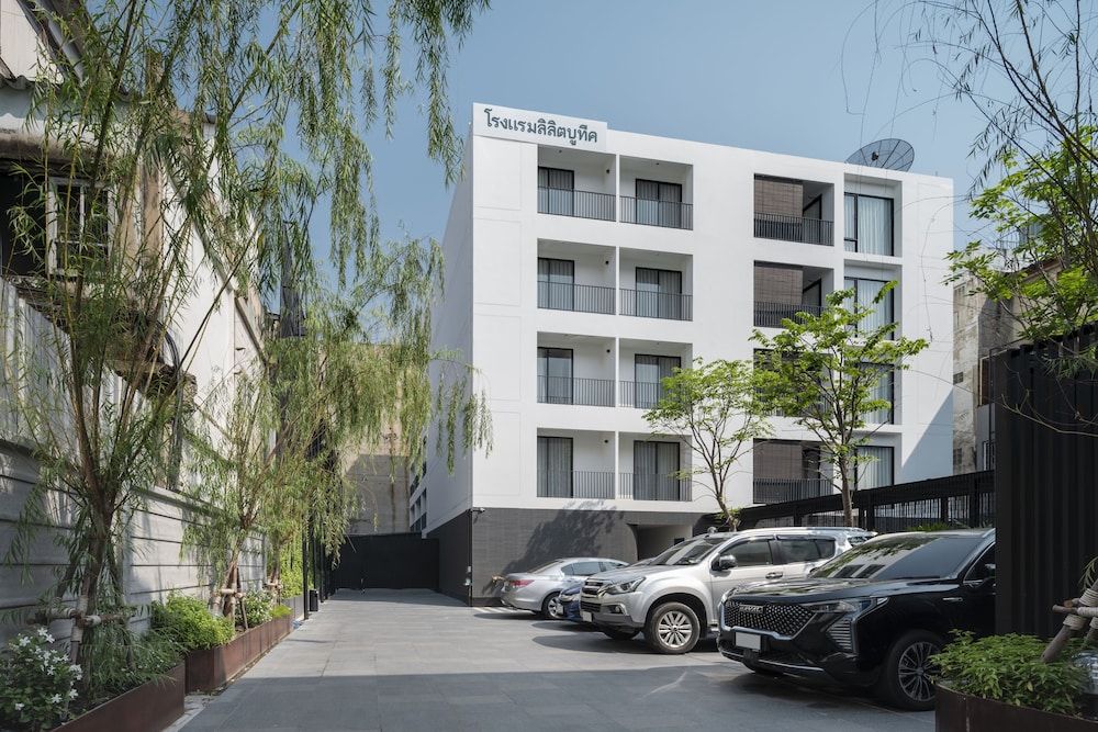 undefined Lilit Bang Lumphu Hotel 9