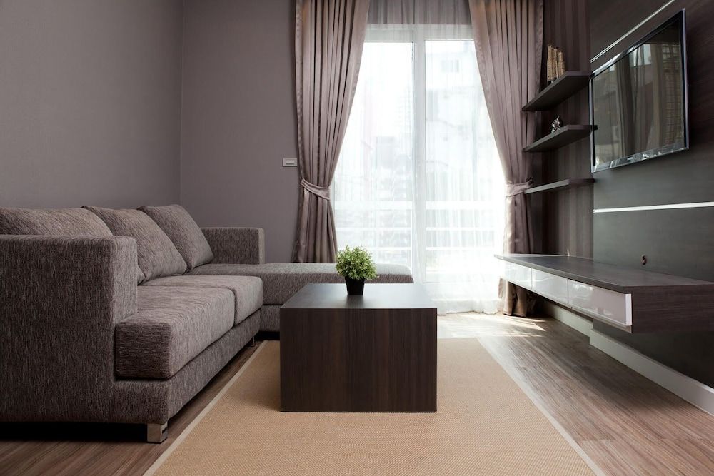 undefined J RESIDENCE THONGLOR 8 6