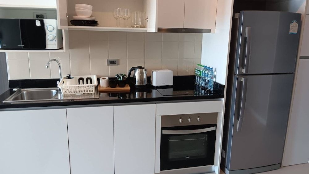 undefined J RESIDENCE THONGLOR 8 8