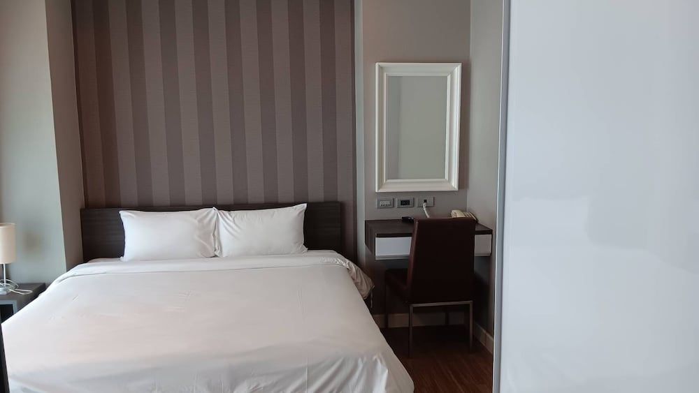 undefined J RESIDENCE THONGLOR 8 2