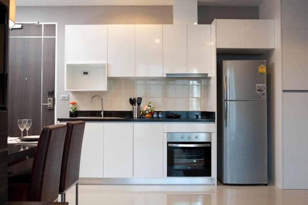 undefined J RESIDENCE THONGLOR 8 7