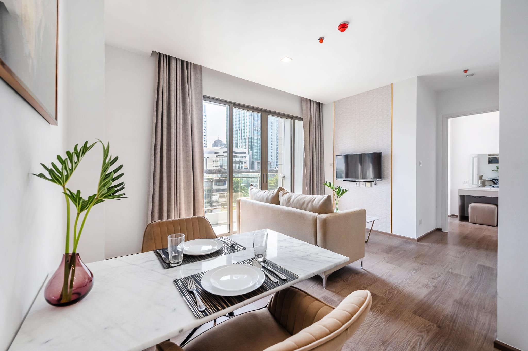 Triple Family Room