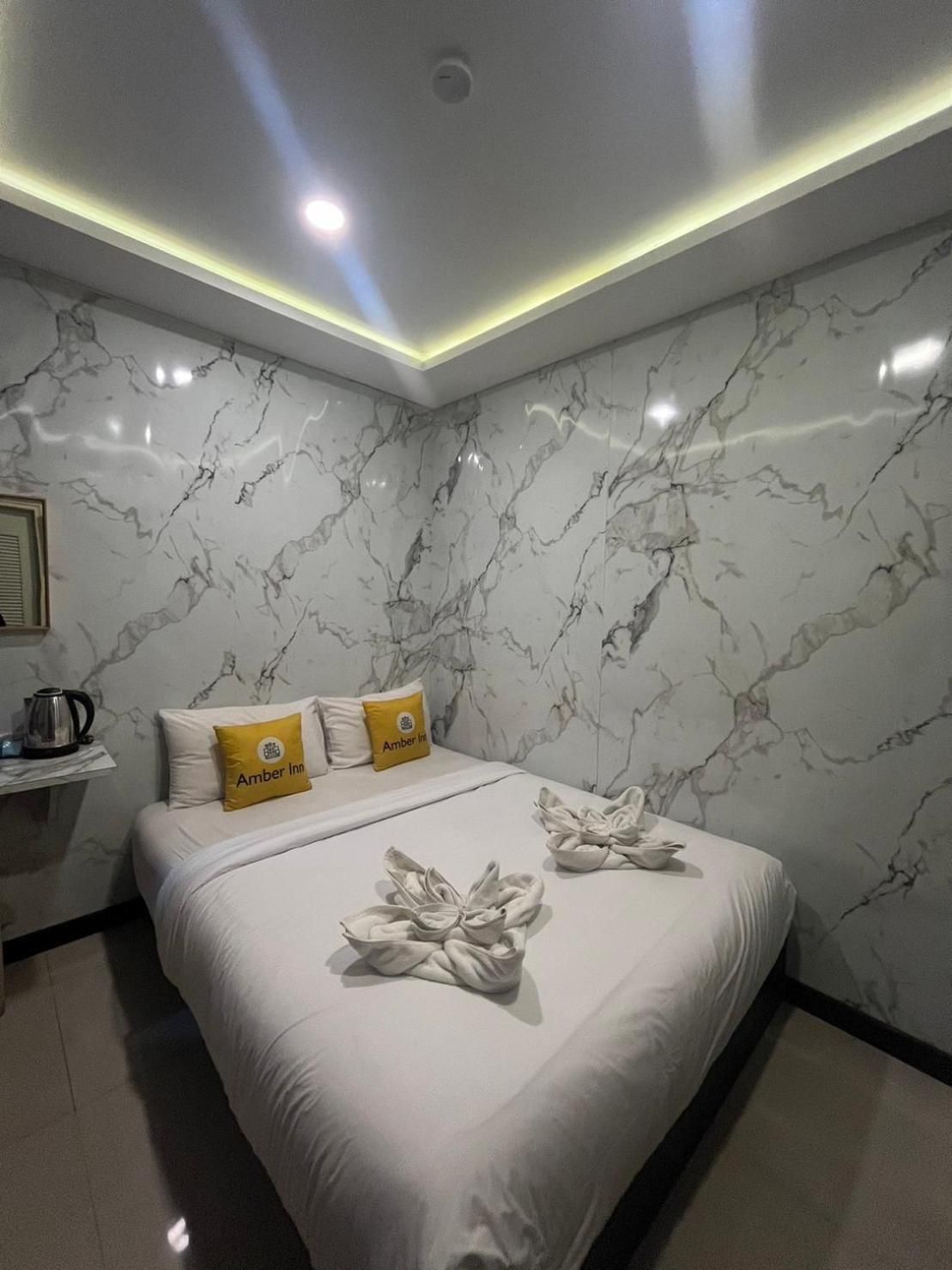 undefined Amber Inn 6