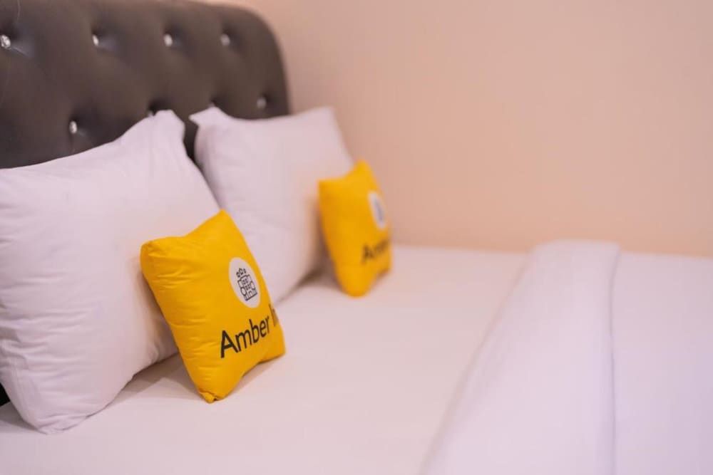 Amber Inn Triple Deluxe with balcony 2