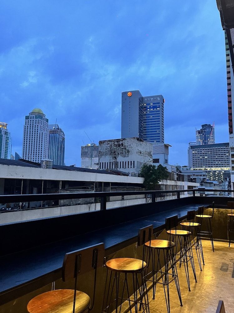 undefined Aowmana Hotel 5