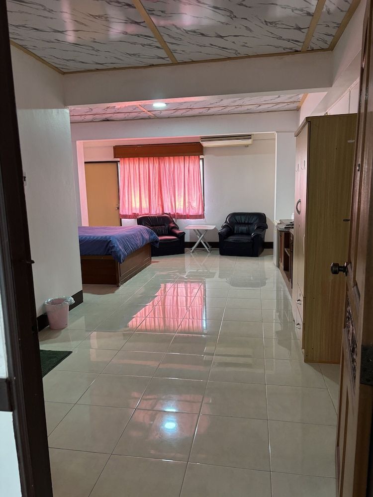 My Hotel Bangkok Noi Deluxe Single Room 12