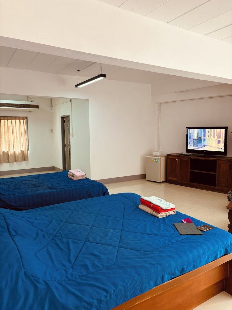 undefined My Hotel Bangkok Noi 3