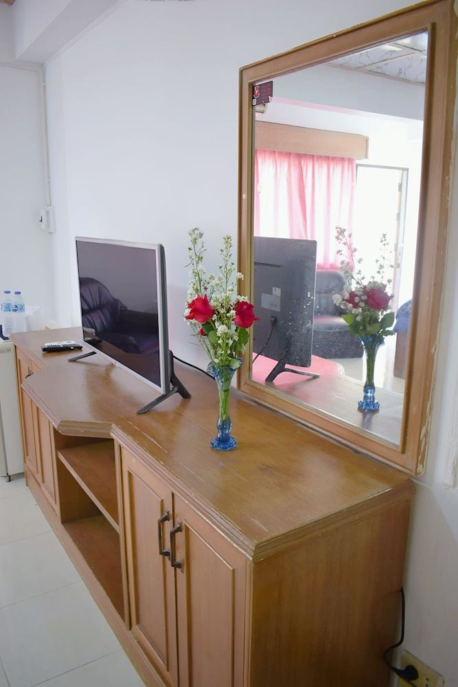 My Hotel Bangkok Noi Deluxe Single Room 11