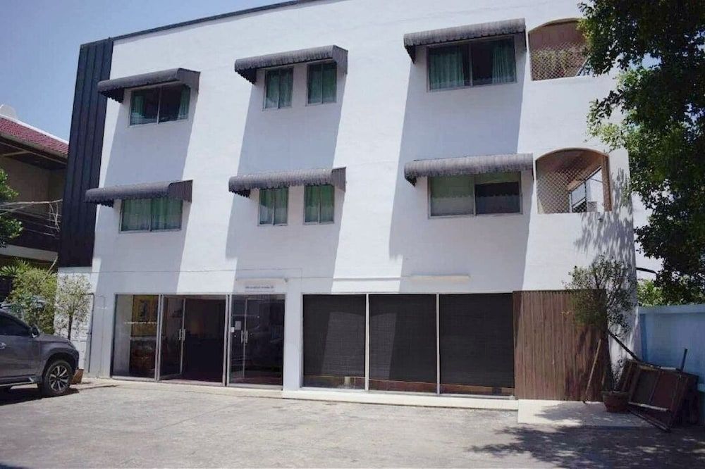 undefined My Hotel Bangkok Noi 5