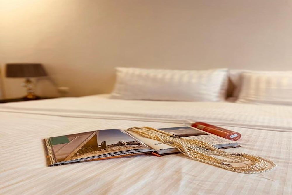 undefined Aora Boutique Hotel Sutthisan 2