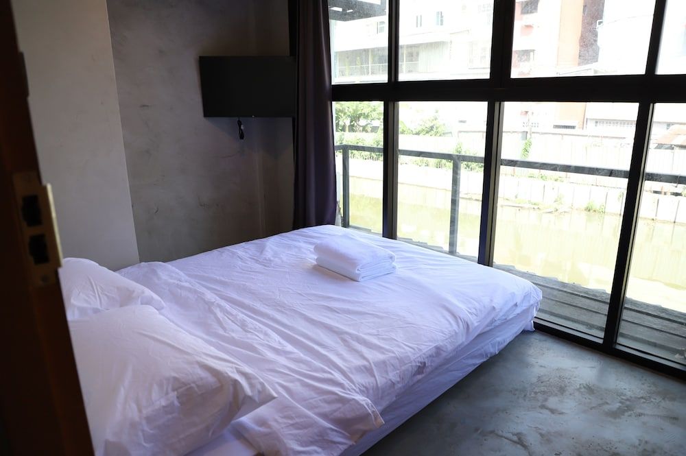 The Cube Hostel Khaosan Standard Double Room