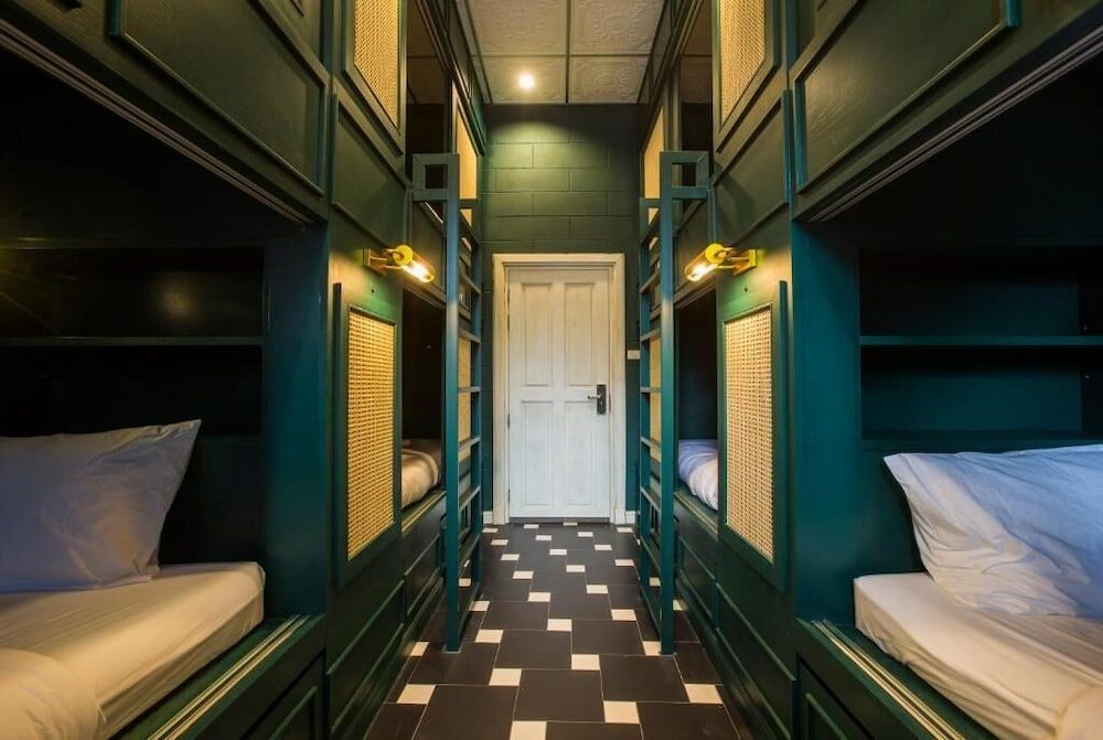 undefined AZURE HOSTEL 3