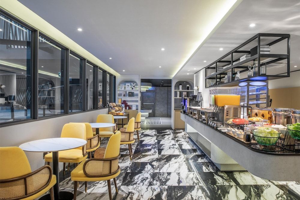 undefined Best Western Ratchada Hotel 10