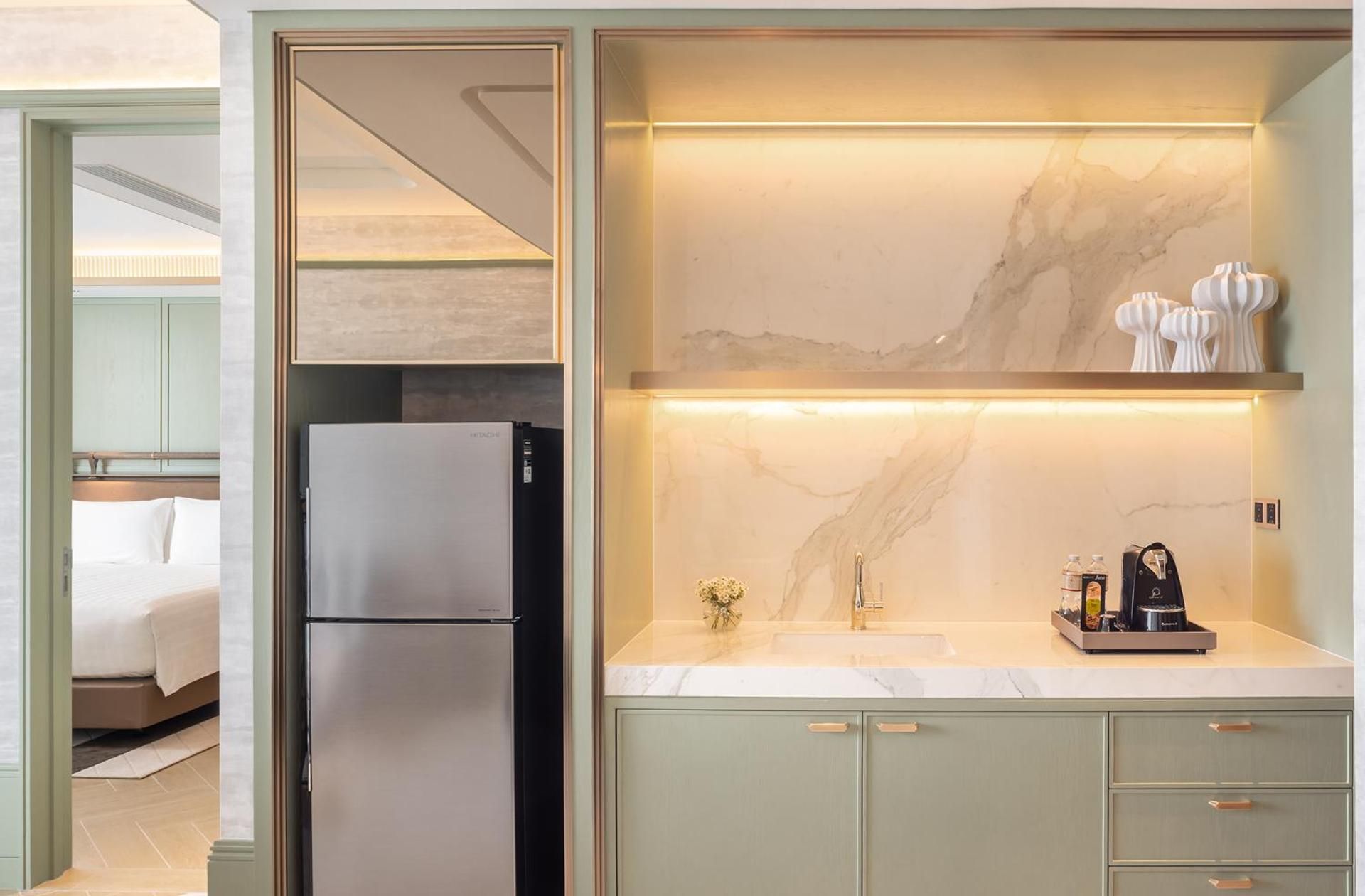 Two Bedroom Suite with Lounge Access