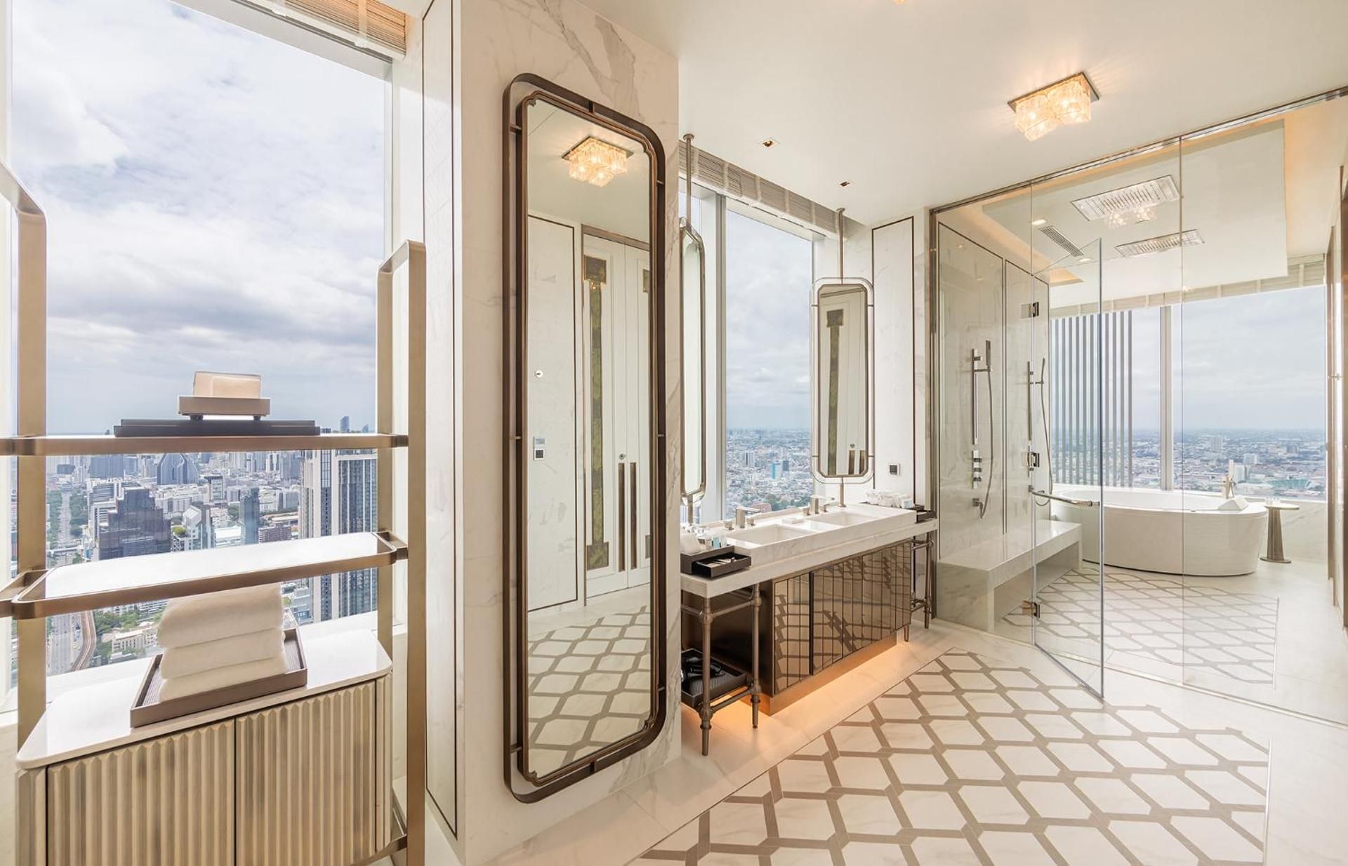 Penthouse Suite with Lounge Access