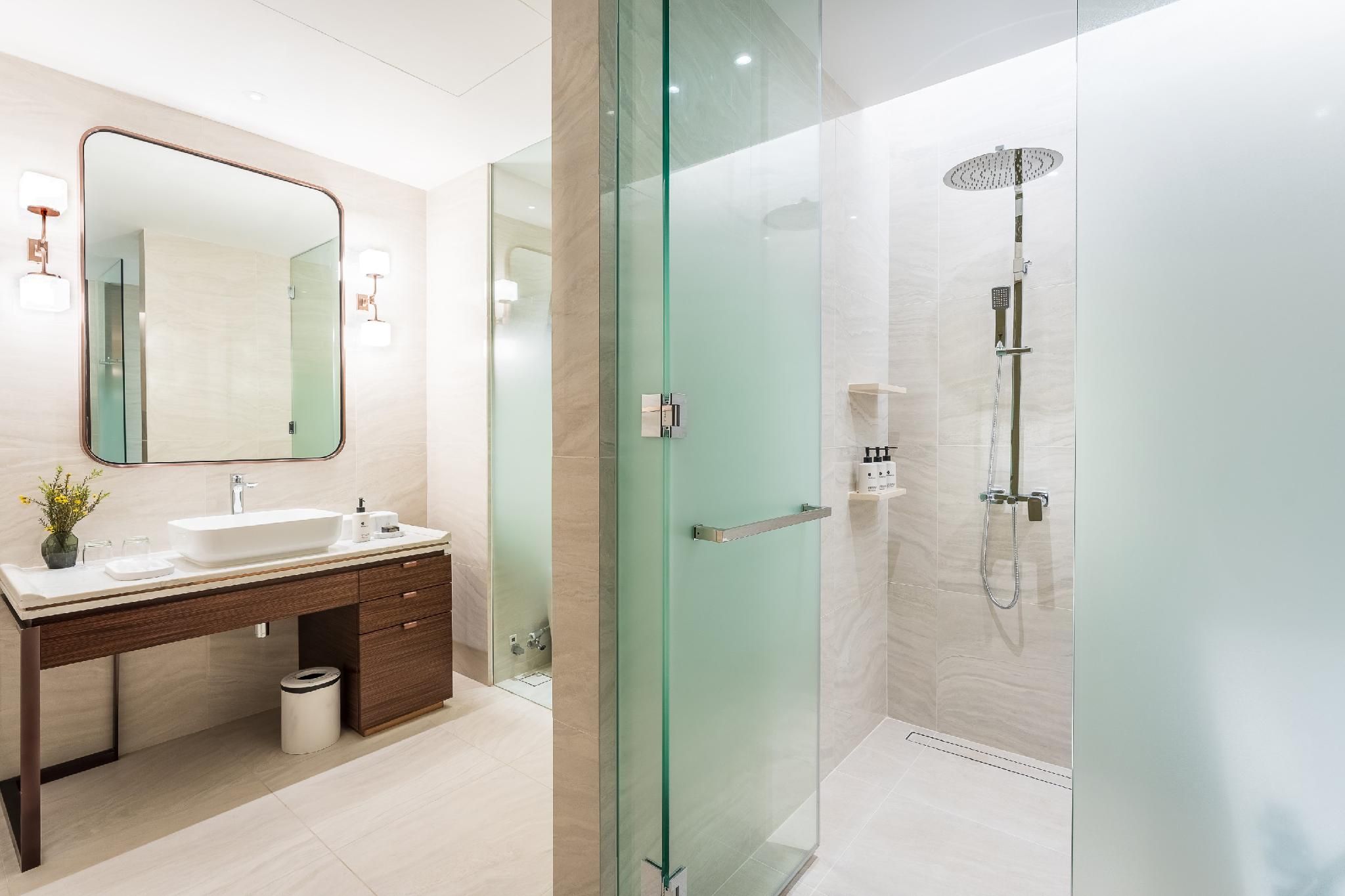 undefined SILQ Hotel and Residence 7