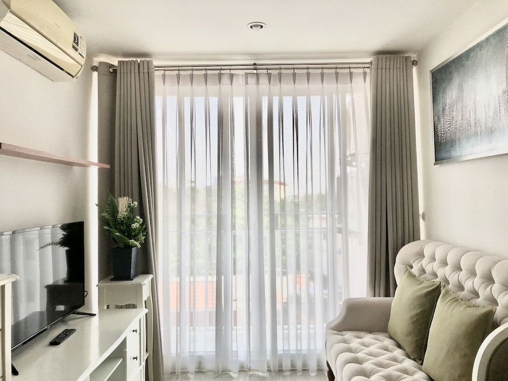 The Town Condo Deluxe Apartment 23