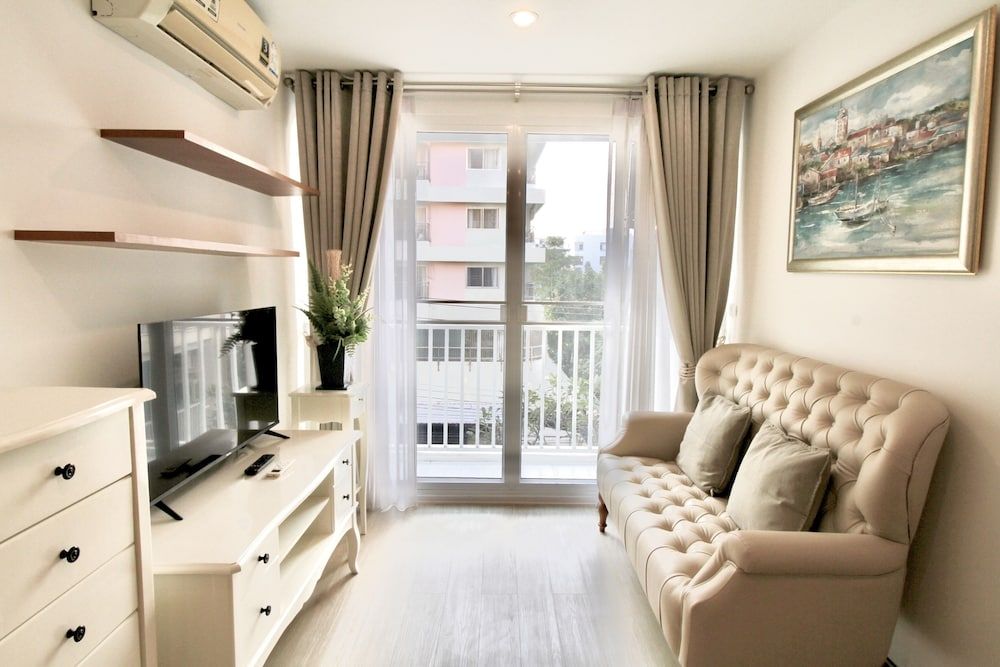 The Town Condo Deluxe Apartment 31
