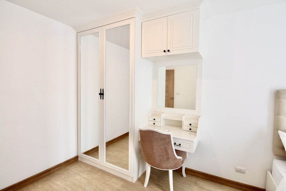 The Town Condo Deluxe Apartment 17