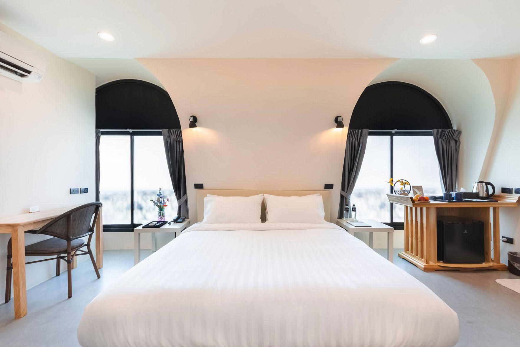 Heaven Boutique Hotel Superior King Room 2