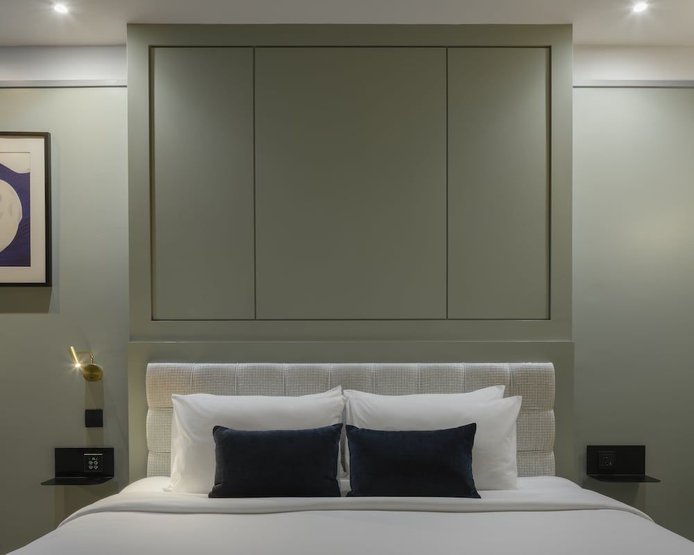 Thomas Bangkok Hotel Standard Double Room 5