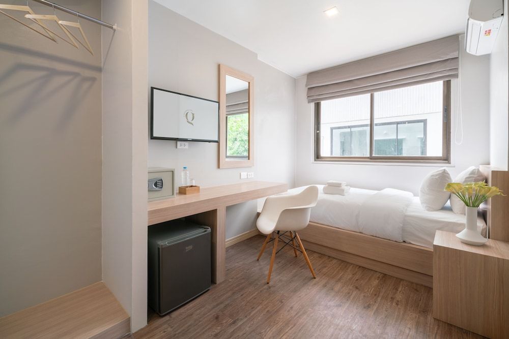 Superior Single Room