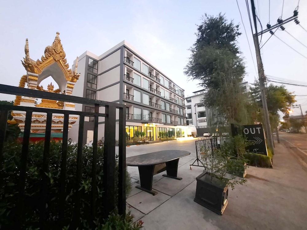 undefined The 9 Residence Hotel 9