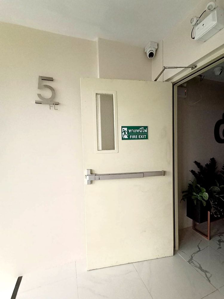 undefined The 9 Residence Hotel 7