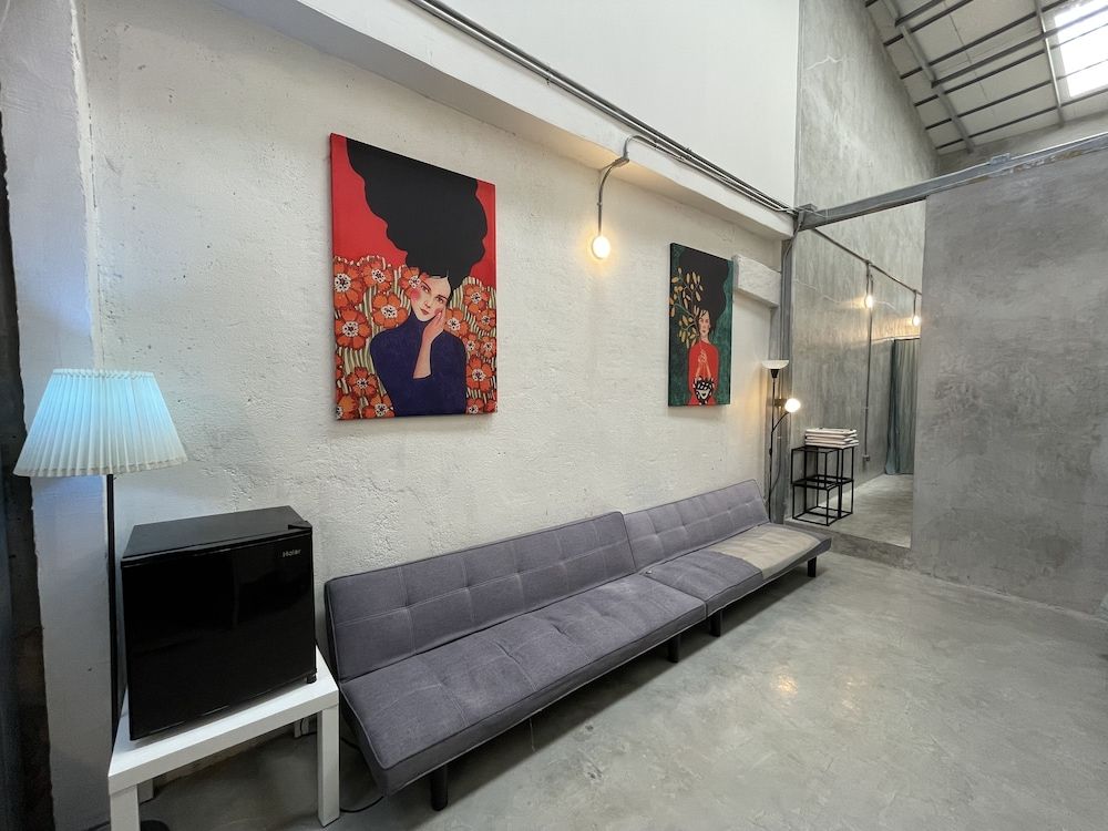 undefined Old Bar Bangkok House 10