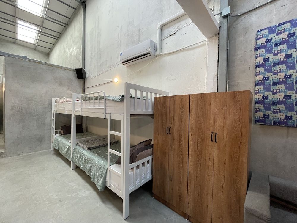 undefined Old Bar Bangkok House 8