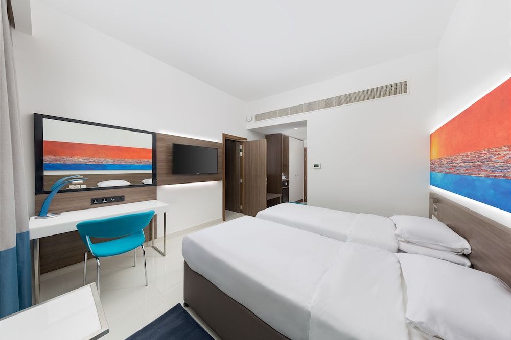 Twin Room with 20% off F&B