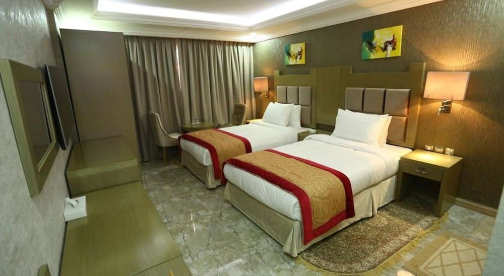 undefined Sun and Sands Plaza Hotel