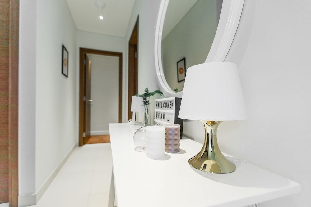 FAM Living - City Walk Mall Apartment, 2 Bedroom with Maidsroom 9