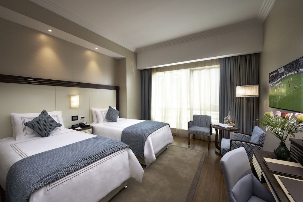 Stella Di Mare Dubai Marina Hotel Deluxe Twin Room with Early Check-in / Late Check-out / 35% F&B Discount valid until 31 Aug 2026