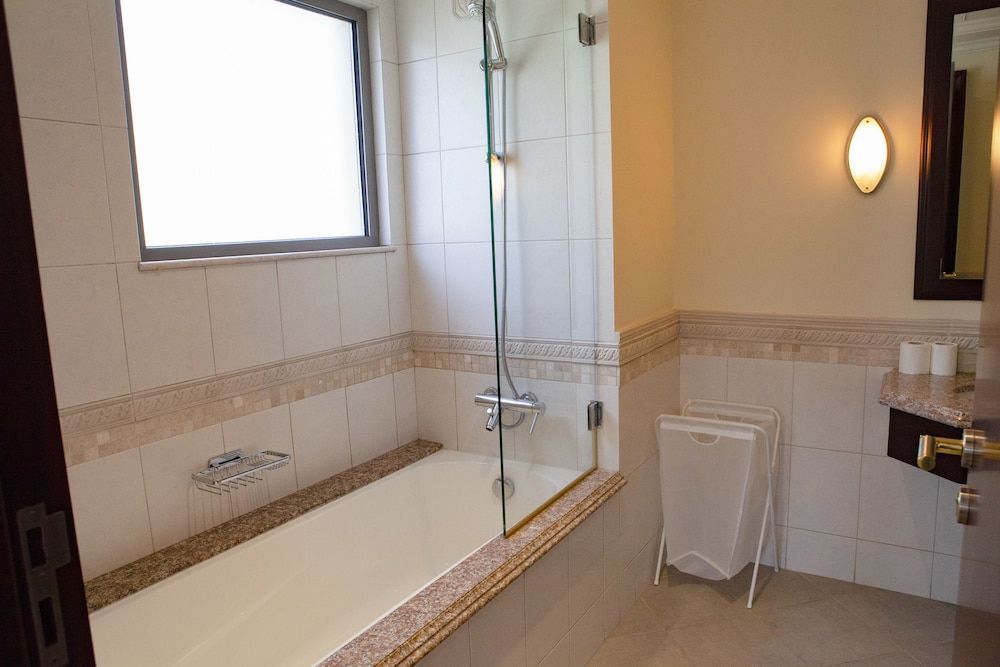 bnbme - 4B-Villa-K3 Luxury Villa, Multiple Beds, Non Smoking, Sea View 15