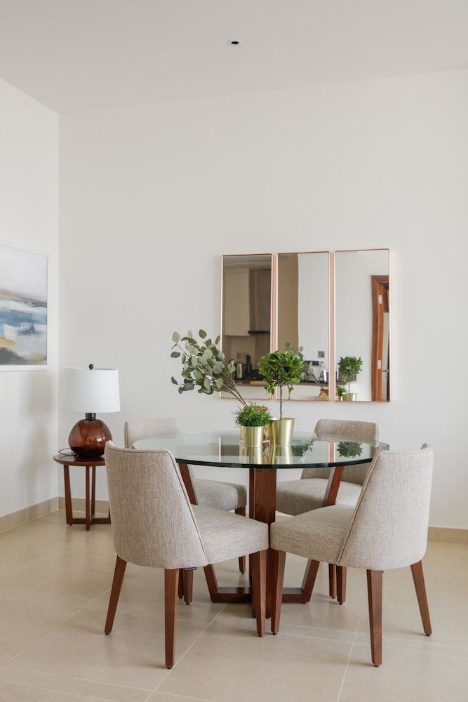 undefined Fantastay Marina Gate Tower 3