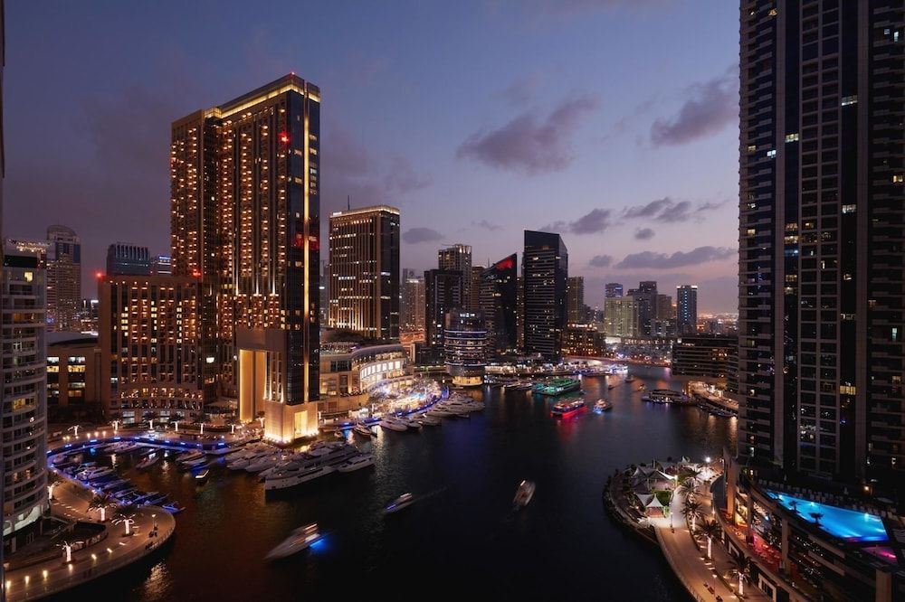 undefined Fantastay Continental Towers 2