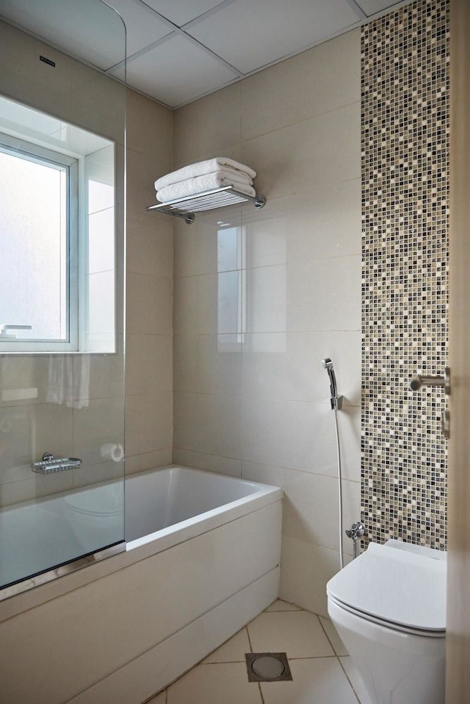 undefined Fantastay Continental Towers 10